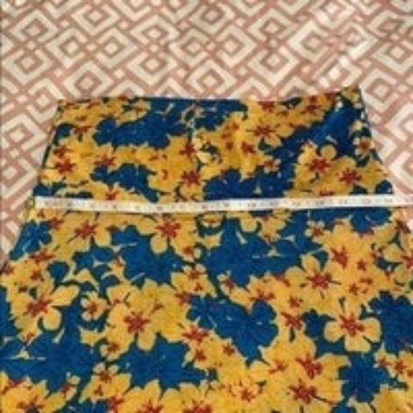 LuLaRoe Maxi Skirt flowing style - Picture 4 of 4